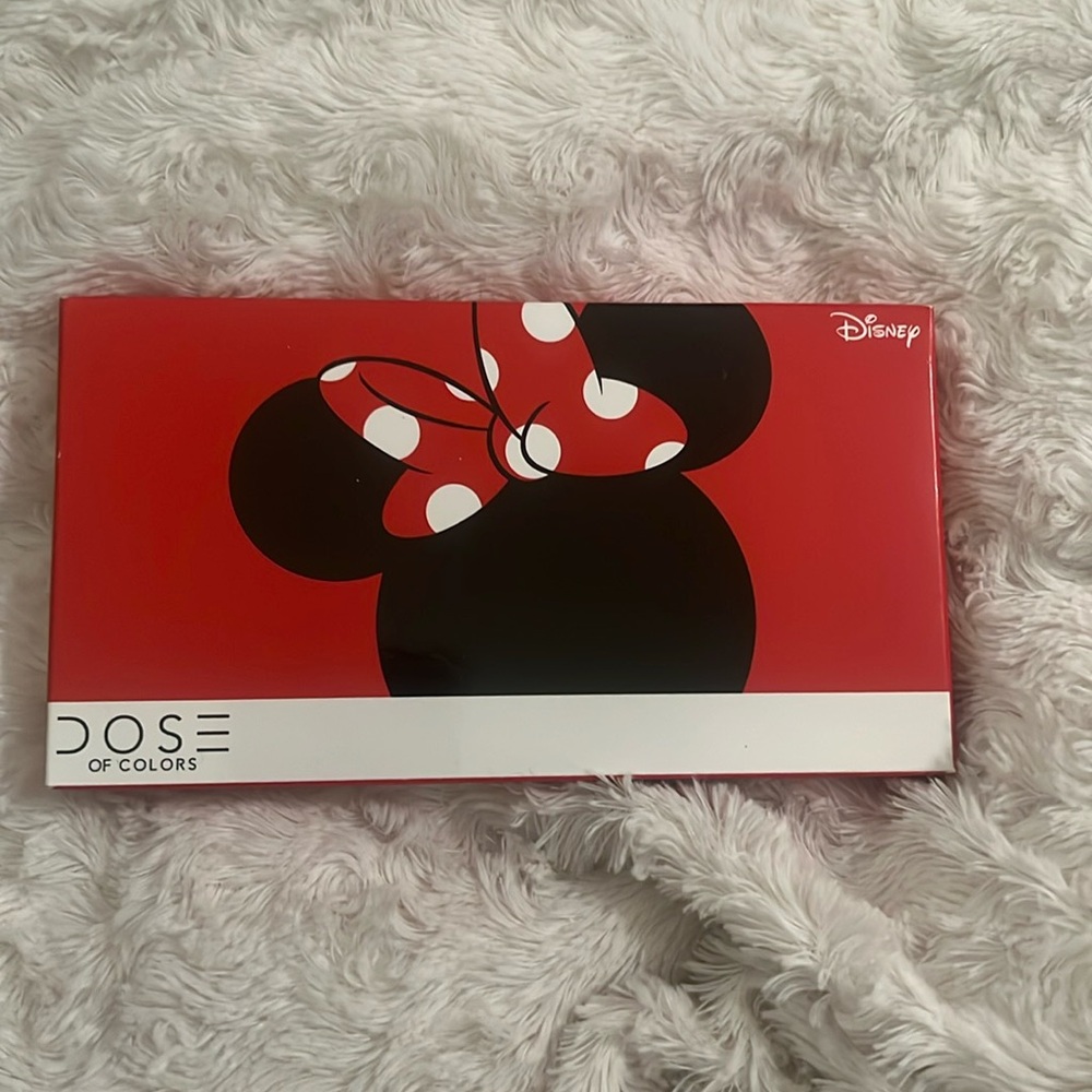 Disney Dose of Colors eyeshadow palette, Minnie Mouse, new in box.